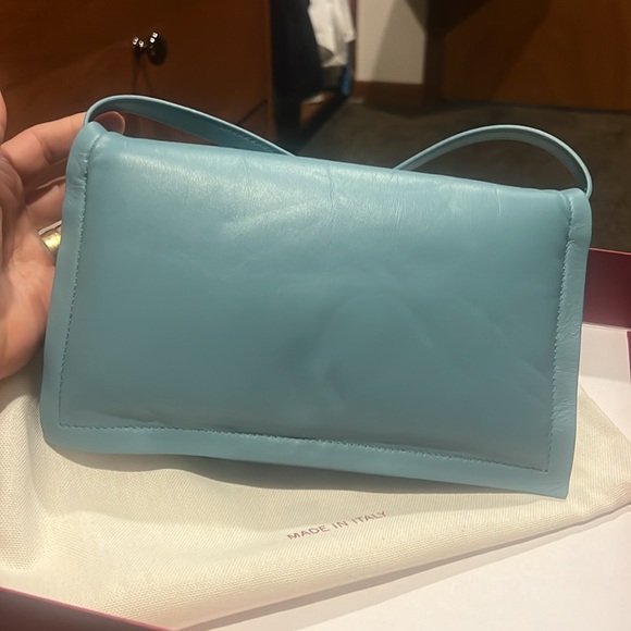 NWT beautiful Ferragmo bag - Picture 4 of 5